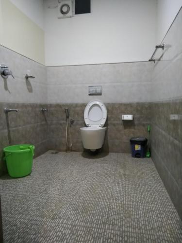Bathroom, CL Dreams Homestay near Chinese Fishing Nets
