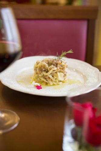 La Gustea Hotel & Cucina - main image