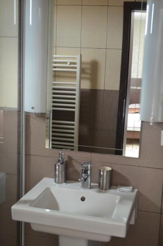 Hotel Premier - image 8