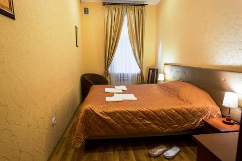 Golden Fleece Guest House - image 3