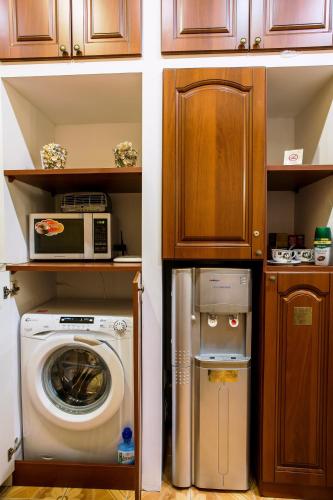 Golden Fleece Guest House - image 4