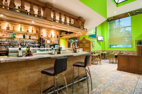 Hotel Julia - image 8