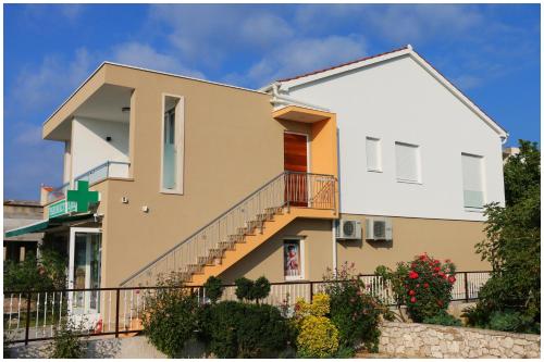 Apartment with Sea View image 10