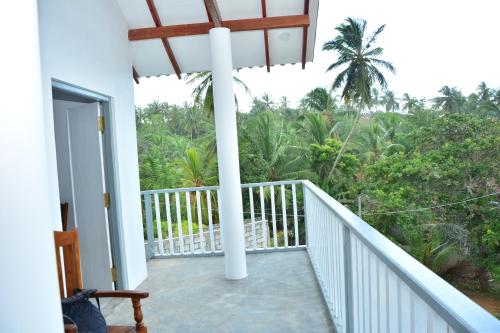 Double Room with Balcony image 5