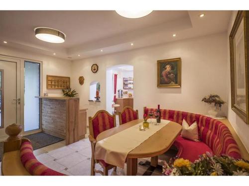 Előcsarnok, Pension Waldegg in Hippach