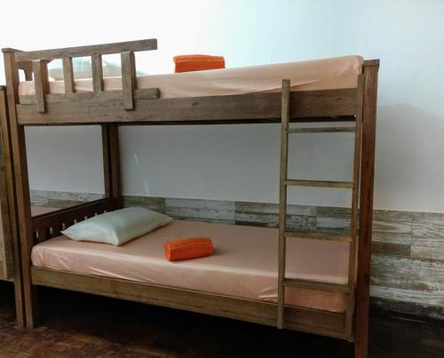 Bed in 8-Bed Mixed Dormitory Room image 5