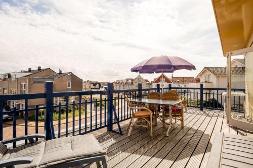 Erkély/terasz, Appartementen de Strandloper in Bergen aan Zee