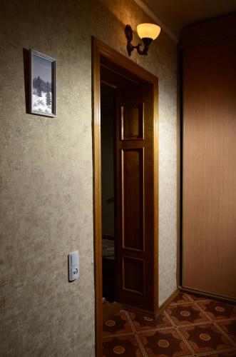 Apartment on Petropavlivs'ka 90, Sumy (zdjęcie 6)