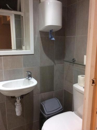 Central Hotel - image 13