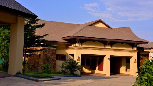 Entree, Emerald Palace Hotel in Nay Pyi Taw
