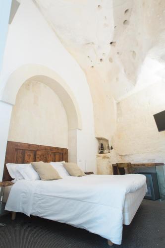 Le Malve Cave Retreat