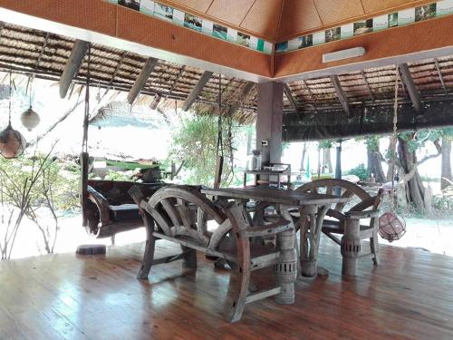 Exterior view, Fisherman's Hut , ขนำชาวเลโฮมสเตย์ in Pak Meng Beach