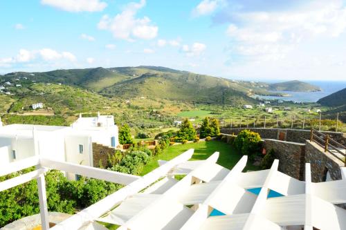 Ümbrus, Heliades Villas in Gavrion