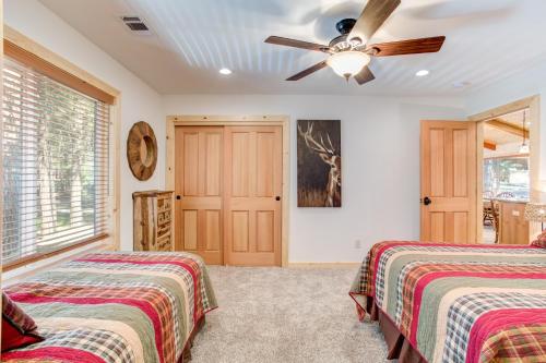 36 Larkspur Lair - image 2