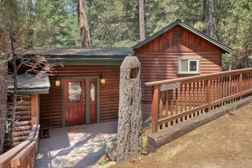 1L The Tree House - Chalet - North Wawona