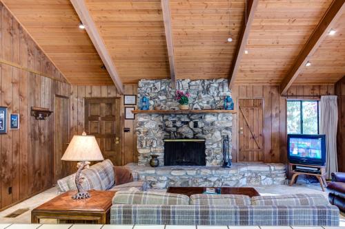 40 Coyles Cabin - image 6