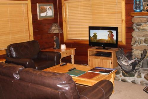 76 Howards Retreat - main image