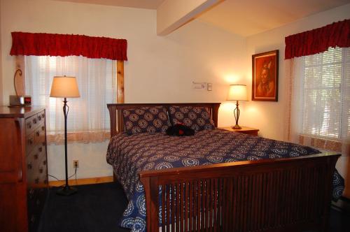 10N Black Oak Lodge - image 5