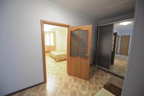 Apartment Na Malygina 4