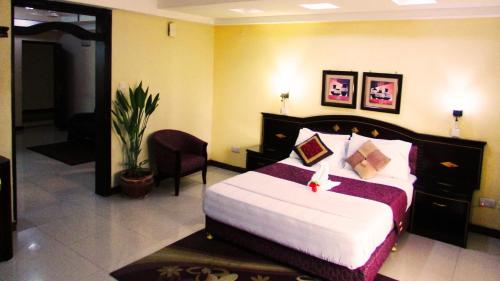 Urban Rose Hotel & Apartments - image 3