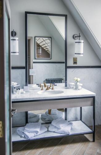 115571491 voco Grand Central Glasgow by IHG