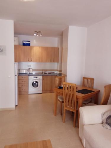 Apartamento Almerimar primera linea de playa