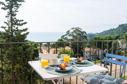 Azteka Blue 2 Bed Apartment Calella de Palafrugell