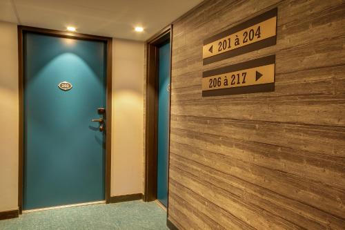 ibis Styles Laval Centre Gare - image 3