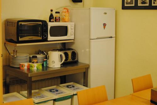 Residencia Albergue Studio - image 8