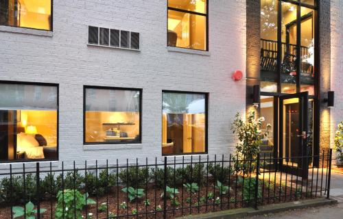 

Dupont Place
