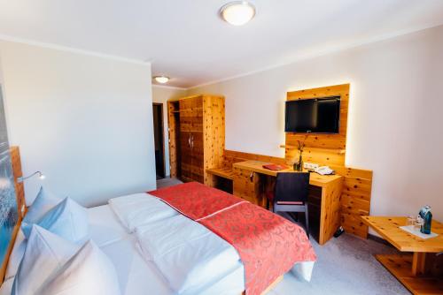 2 twin beds