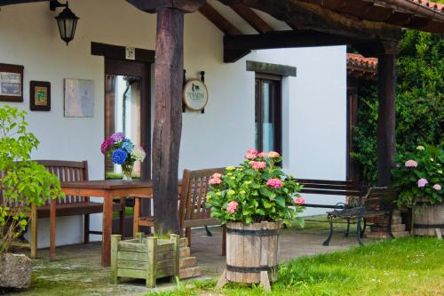 Posada La Charola in Valdaliga