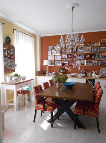 Vintage Luxurious house in ซอมบอร์