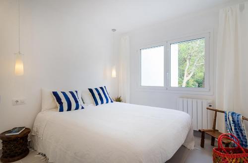 Azteka Blue 2 Bed Apartment Calella de Palafrugell