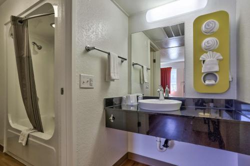 Motel 6-Flagstaff AZ - Butler - image 5