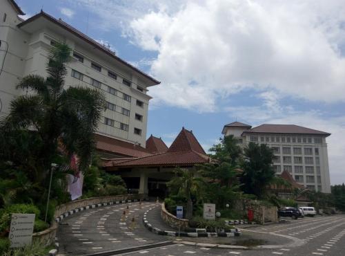 The Sunan Hotel Solo in Surakarta