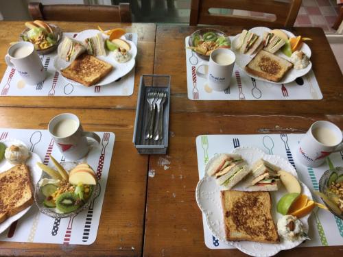 طعام و مشروبات, Dan Dan House in Tongluo Township