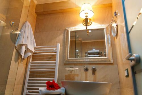 Hotel Roman by Dumbrava - image 5