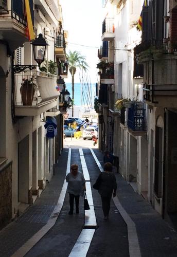 Love Sitges & Beach