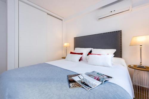 Genteel Home Giralda, Seville