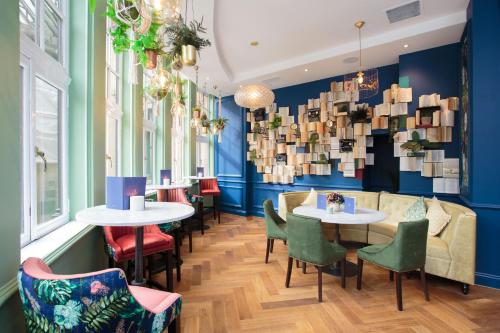 115682809 voco Grand Central Glasgow by IHG