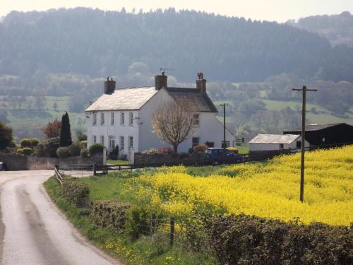 B&B Abergavenny - Hardwick Farm - Bed and Breakfast Abergavenny