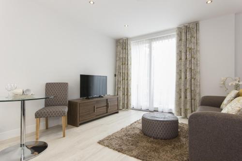 Citystay - Vesta Apartments - main image