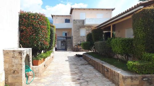  Avia Beachfront Villa in 24100 Kalamata