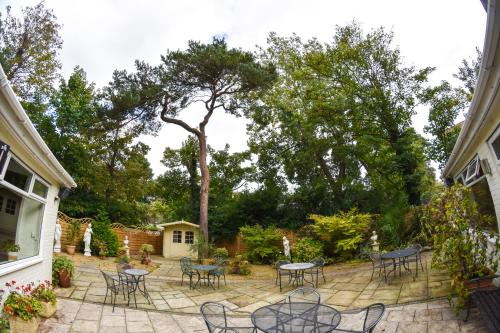 Dotări, The Mayfair Hotel in Bournemouth