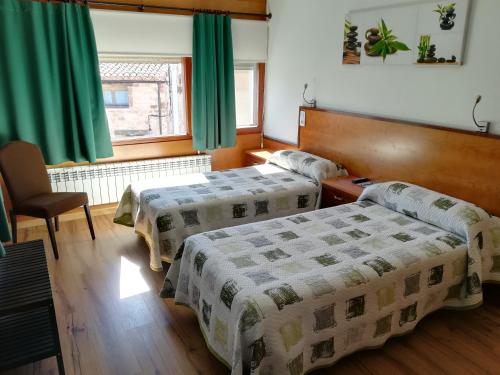 Twin Room with Private Bathroom