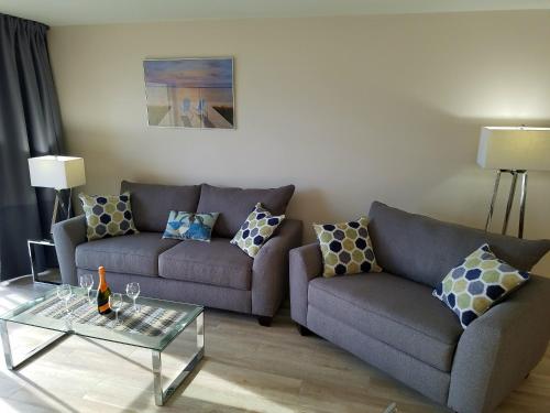 Gulf and beach view apartment 403 - Tap to explore photos