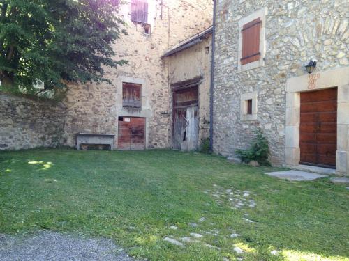 Dārzs, Maison de caractère en Pierre Cal Blanic (Maison de caractere en Pierre Cal Blanic) in Saint-Pierre-dels-Forcats