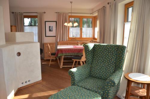  Haus Enzian, Pension in Seefeld in Tirol