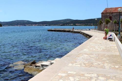 Rooms by the sea Pasman - 8223, Pašman (fotografie 4)